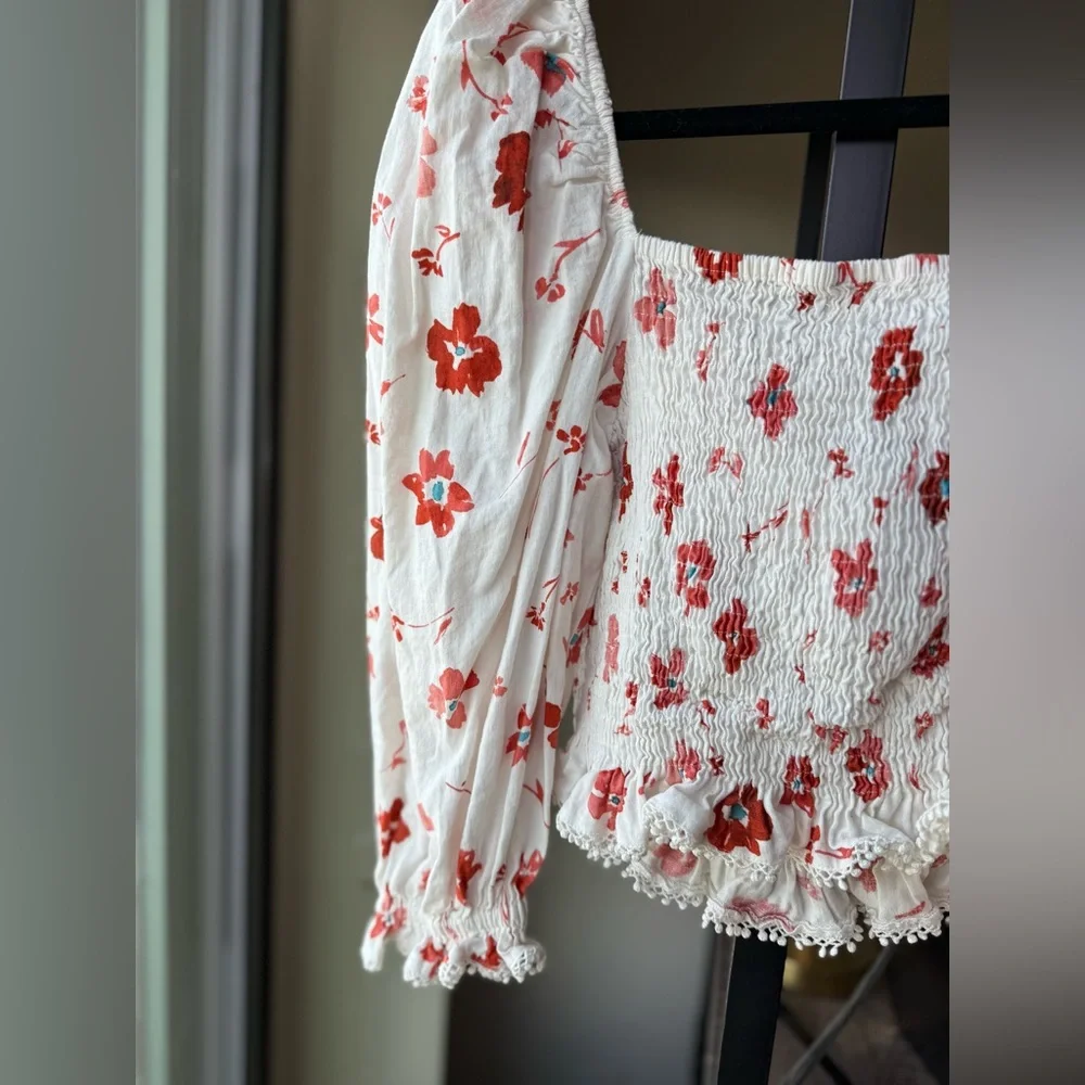 Zara Floral Blouse with Puff Sleeves Size Medium